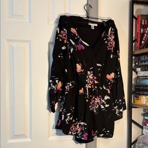 Arizona Jean Company Black Floral Jumpsuit w/pockets